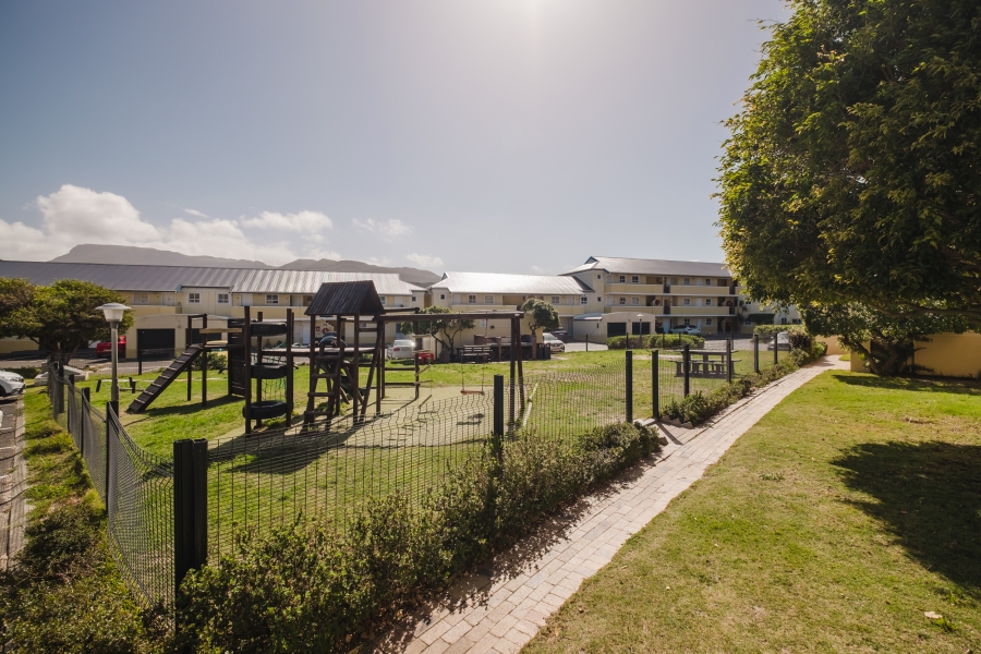 1 Bedroom Property for Sale in Sunnydale Western Cape